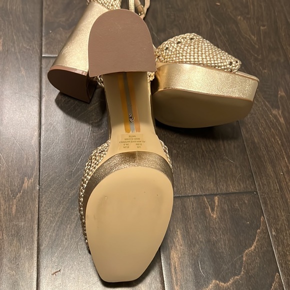 Sam Edelman Gold block heel sandal - Picture 4 of 7